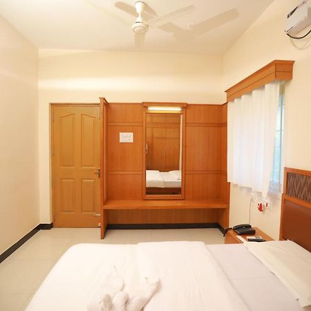 Jmj Comfort Hotel Salem Exterior photo