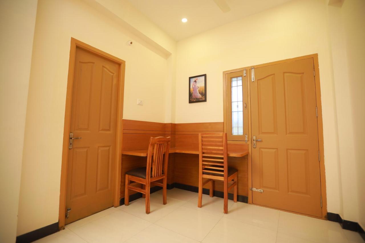 Jmj Comfort Hotel Salem Exterior photo
