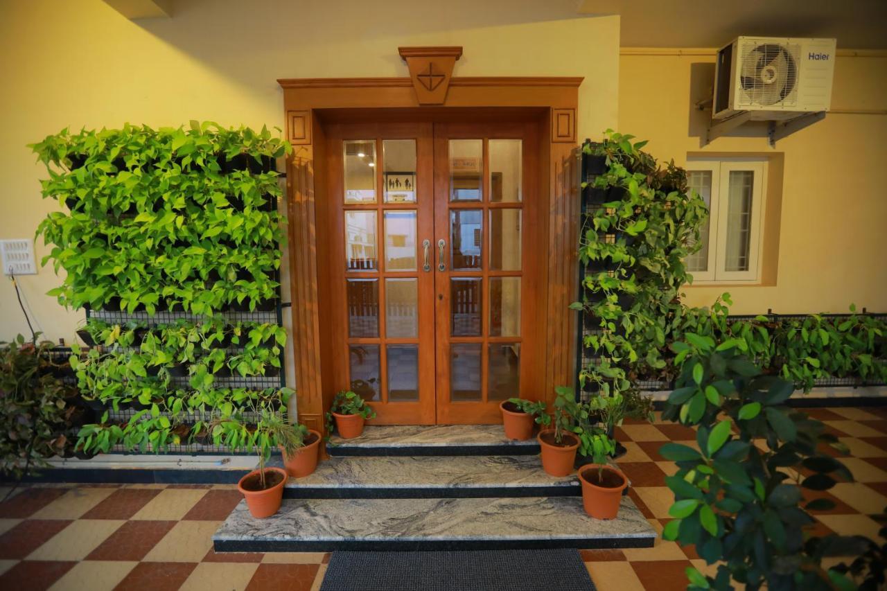 Jmj Comfort Hotel Salem Exterior photo